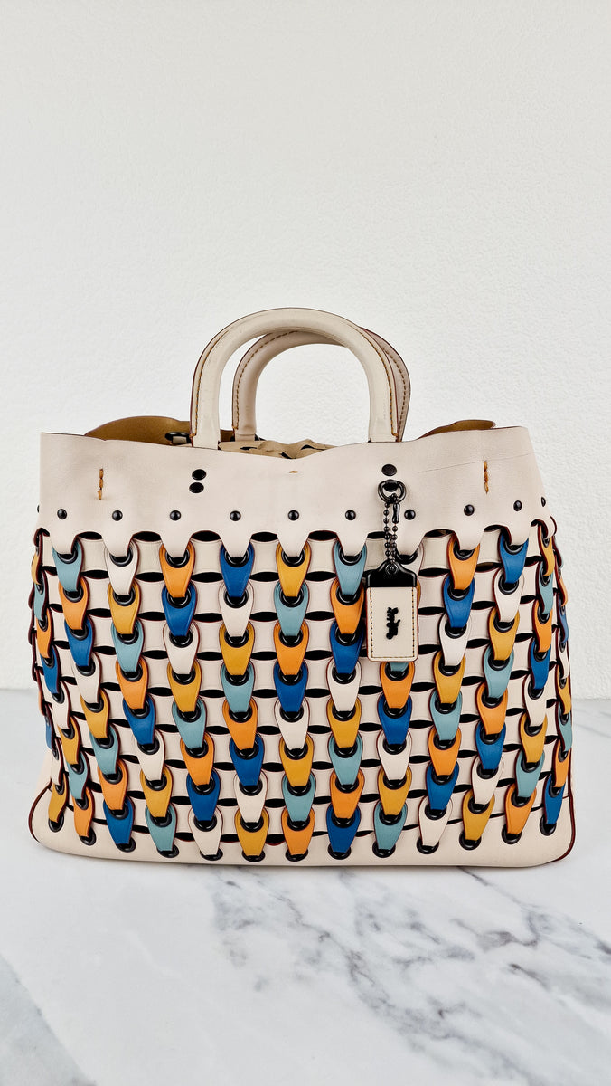 希少 COACH コーチ てんとう虫 レディバグ ミュール ヴィンテージ 6M Coach 1941 Rogue Tote Bag With Links in Chalk Smooth Leather Blue