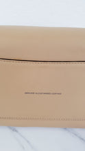 Load image into Gallery viewer, Coach Swagger 27 in Beechwood Glovetanned Leather with Link Detail - Coach 21351