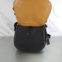 Load image into Gallery viewer, Coach 1941 Saddle 23 Tea Rose Applique red white blue 38195