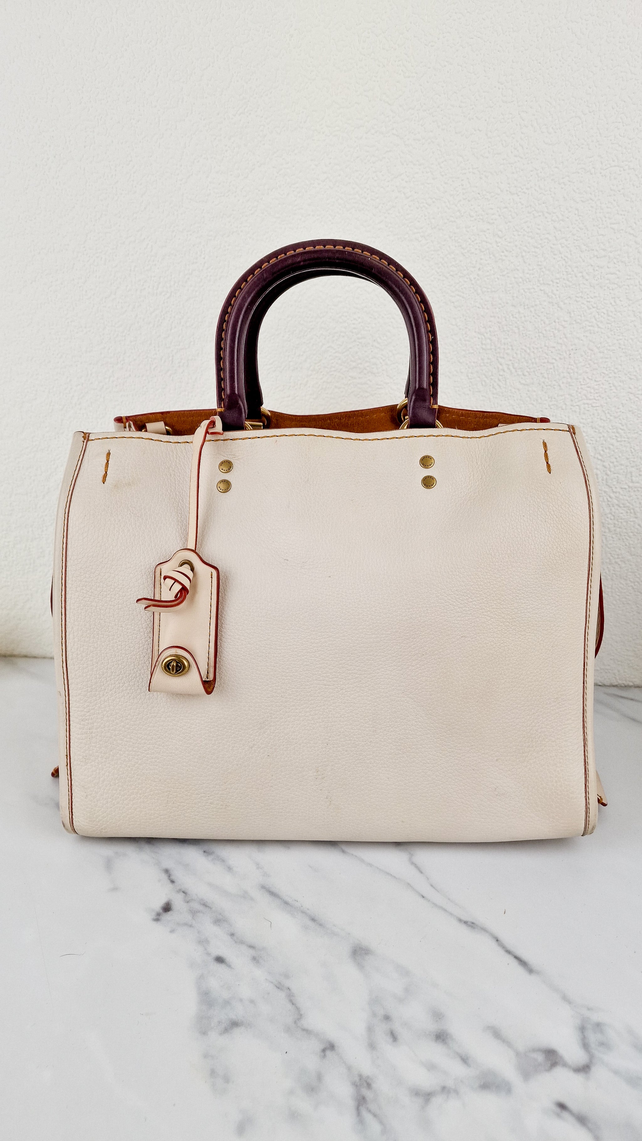 希少 Coach Rogue 31 Cervo Suede Bag Camel RARE Coach 1941 Rogue 36 in Saddle Suede with Western