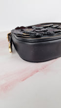 Load image into Gallery viewer, Coach 1941 Saddle 23 Bag in Black &amp; Burgundy Tea Roses Appliqué Crossbody Shoulder Bag - Coach 38195
