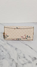 Load image into Gallery viewer, Coach Magnolia Make Up Pouch Chalk Floral - Coach F32067Coach Cosmetic Case 17 with Mini Magnolia Bouquet Print Make Up Pouch Chalk Floral - Coach F32067
