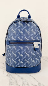 carriage backpack coach Men's Hitch In Signature Canvas, Maple, One Size : Clothing, Shoes & Jewelry Signature coated canvas printed coated canvas and refined pebble leather Inside zip and multifunction pockets Double zip closure fabric lining Handle with 2 1/4 drop Outside zip pocket Adjustable shoulder straps 10 3/4 (L) x 12 1/2 (H) x 4 3/4 (W) Style No. A look was served today!