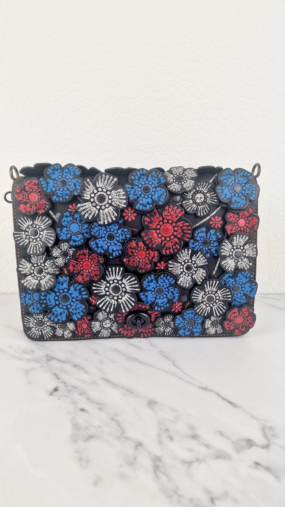 Coach Dinky 32 Tea Roses Blue & Red 1941 Black Leather Crossbody Shoul – Essex Fashion House