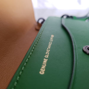 Coach 1941 wallet clutch in kelly green with wristlet strap