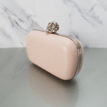 Load image into Gallery viewer, Alexander Mcqueen 236715 000926 Skull Box Clutch Nude Pink nappa leather handbag
