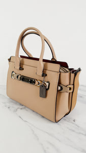 Coach Swagger 27 in Beechwood Glovetanned Leather with Link Detail - Coach 21351