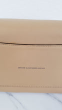 Load image into Gallery viewer, Coach Swagger 27 in Beechwood Glovetanned Leather with Link Detail - Coach 21351
