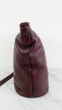 Load image into Gallery viewer, Coach 1941 Duffle Bag in Oxblood Pebble Leather with Zip Top - Crossbody bag - Coach 29257
