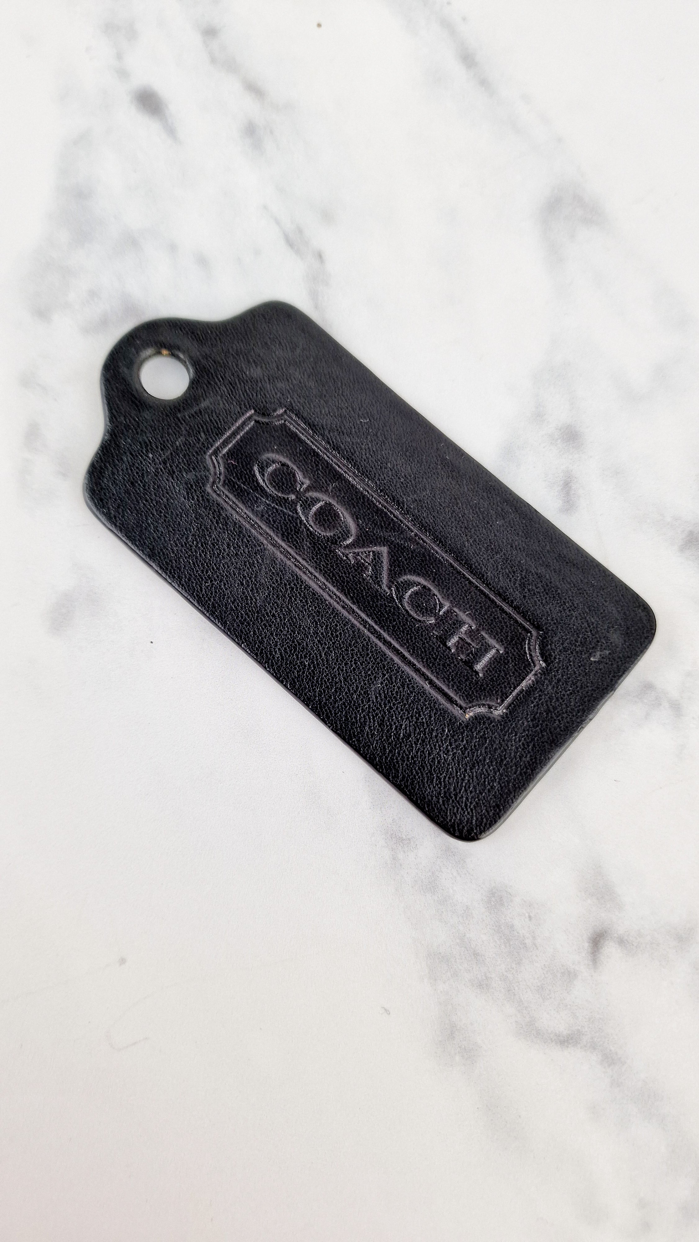 Oversized Coach Hangtag in Black Smooth Leather - Bag charm
