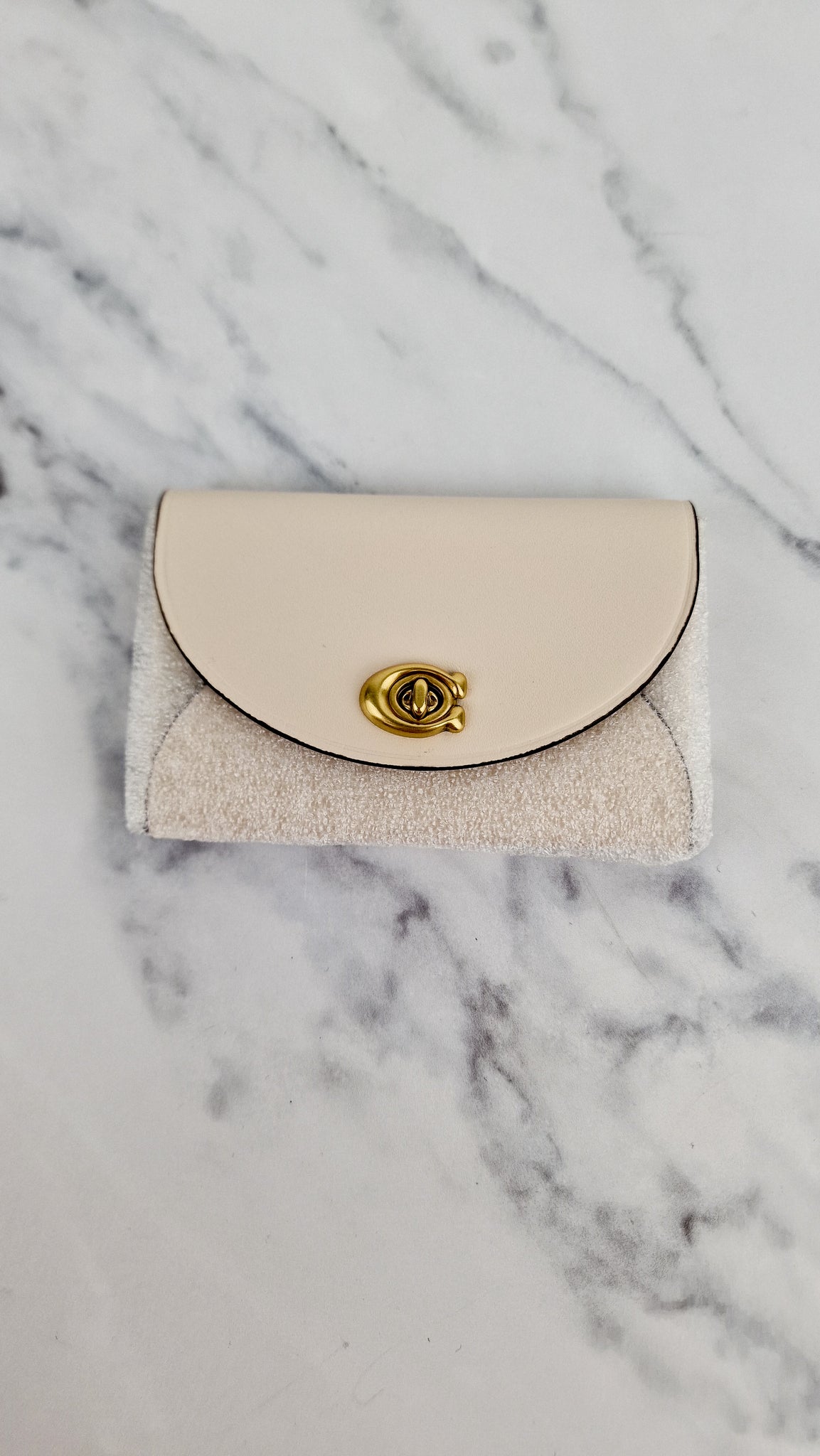 Coach card case turnlock Clearance