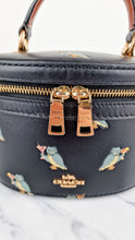 Load image into Gallery viewer, Coach Trail Bag With Party Owls in Black Smooth Leather Crossbody Bag - Coach 38603
