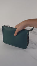 Load and play video in Gallery viewer, Coach 1941 Soho with Tea Roses in Smooth Dark Turquoise Teal Green Leather - Crossbody Bag Wristlet Clutch - Coach 21037
